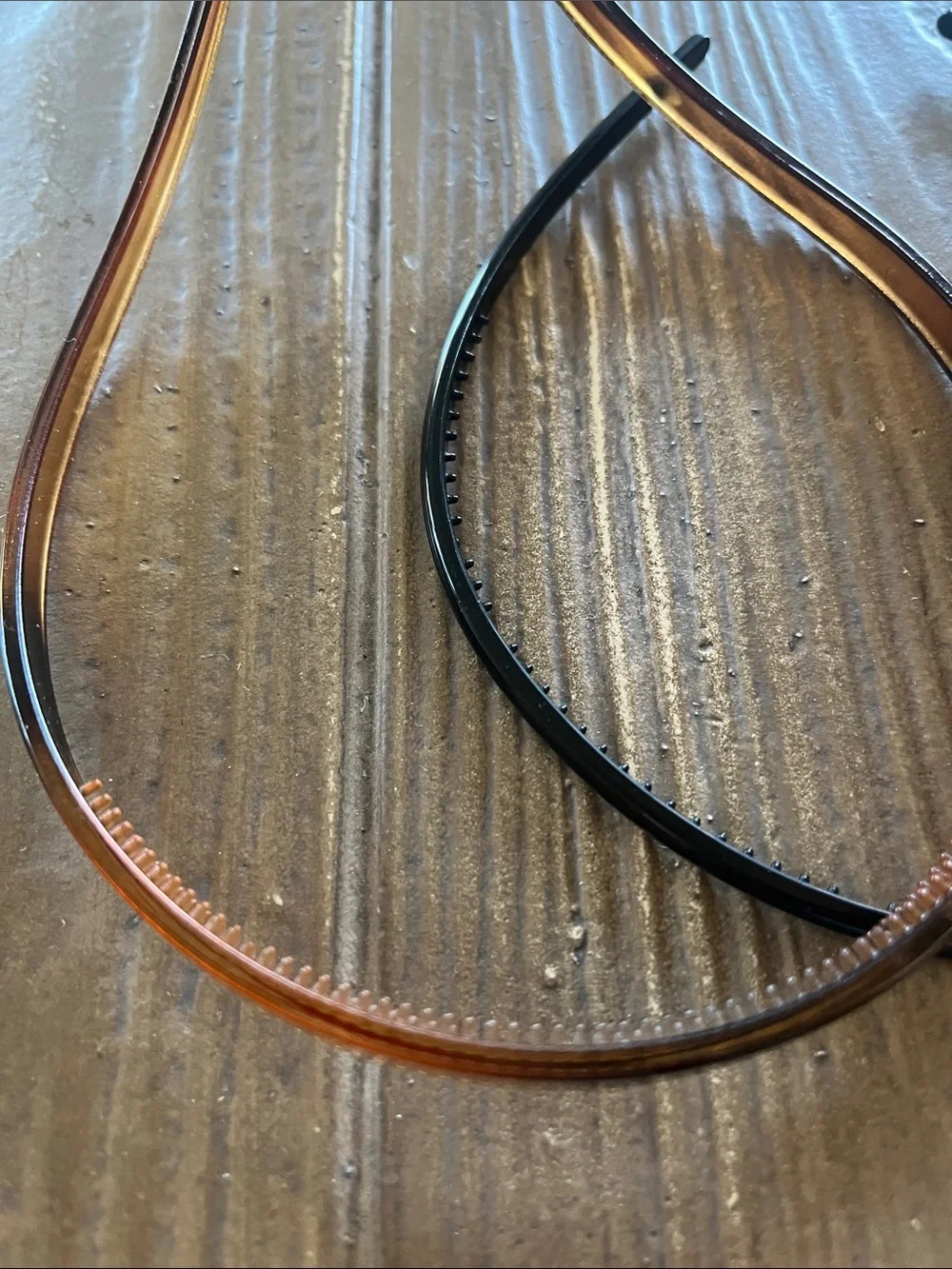 Simple Plastic Headbands Bundle in Black and Tortoiseshell